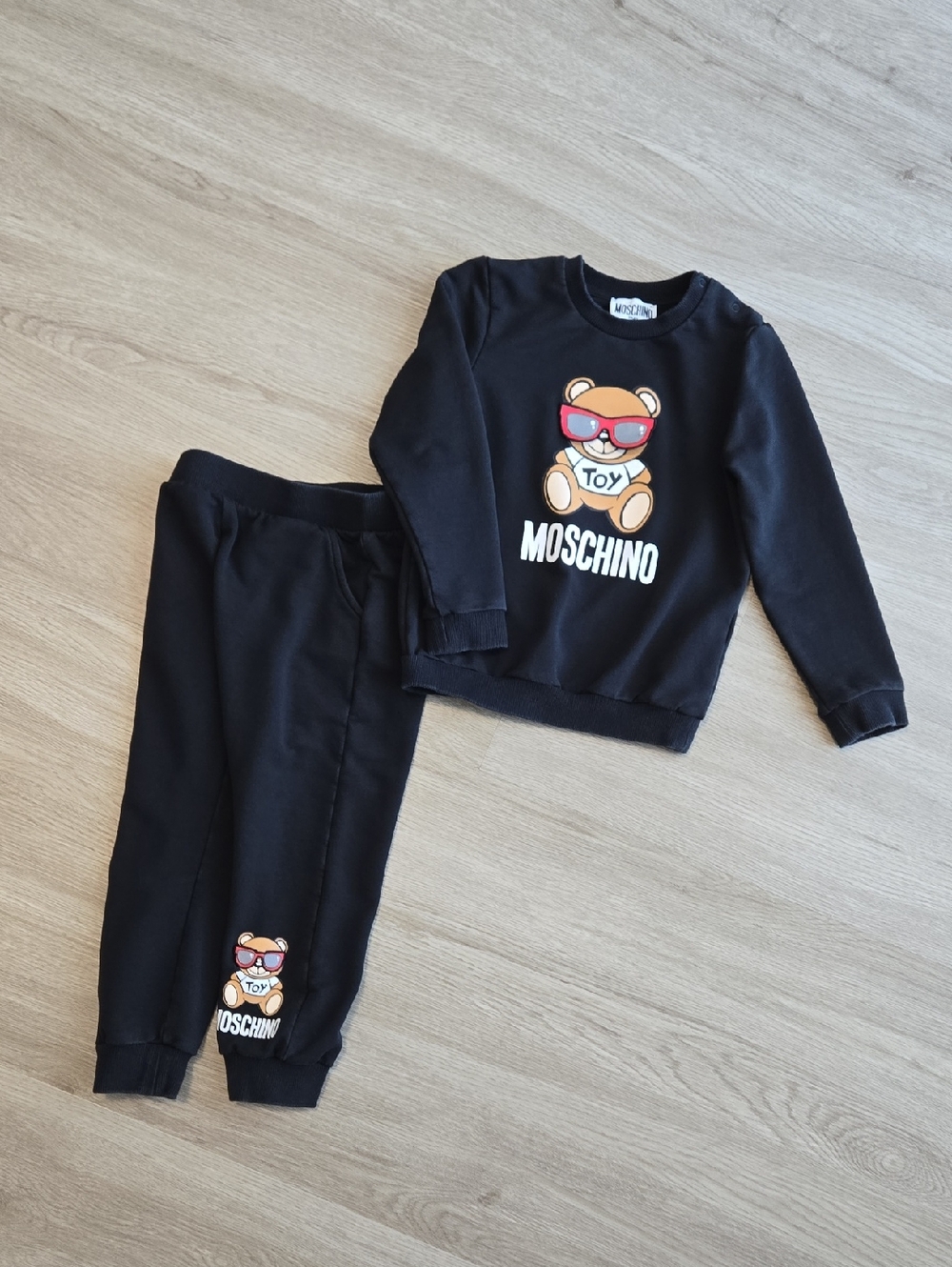 Moschino Kids  Black Sweatshirt & Joggers Set with Teddy Graphic, Size 3y